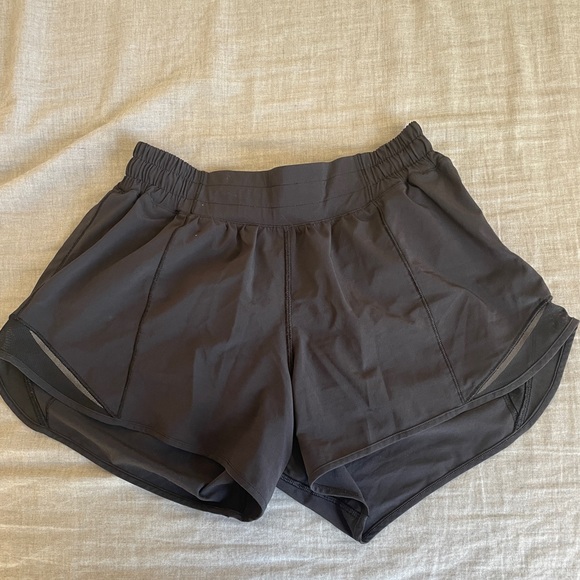 Lululemon Hottie hot shorts - Picture 2 of 4